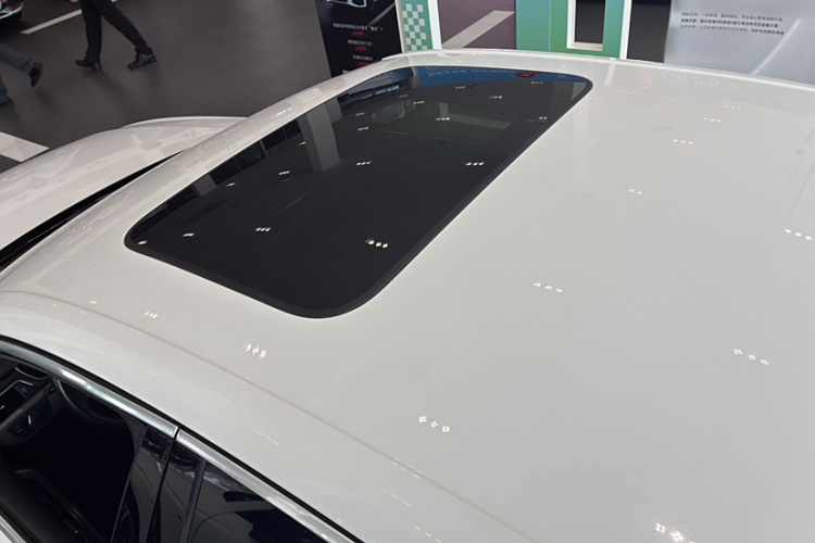 奥迪A4L 2019款 35 TFSI 进取型 国V局部细节9006