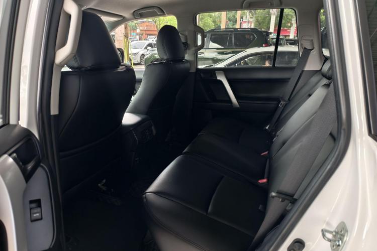 丰田 普拉多（平行进口）中控内饰7003