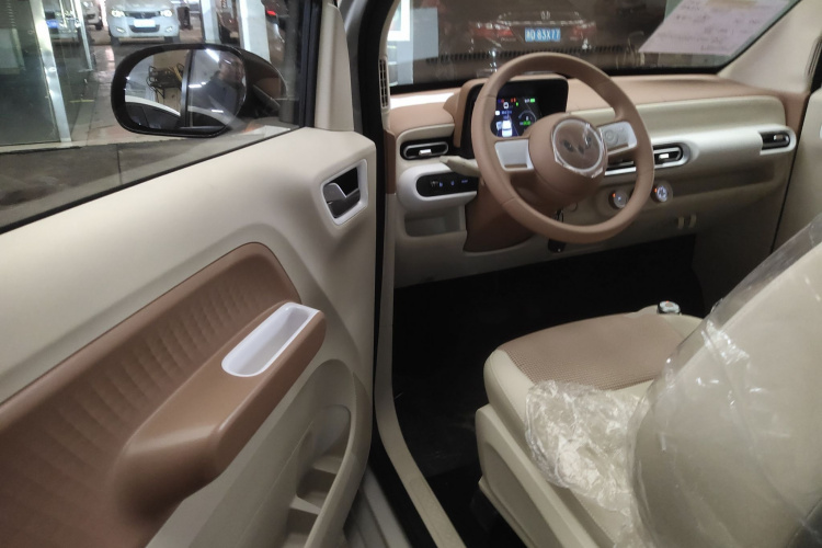 五菱汽车 宏光MINIEV 2024款 第三代 215km 青春版中控内饰20