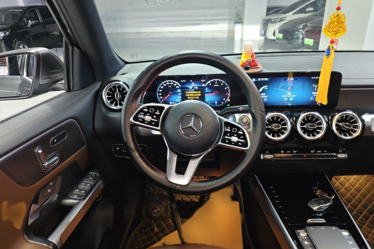 奔驰GLB 2022款 GLB 200 时尚型局部细节13