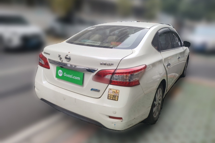 日产 轩逸 2014款 1.6XV CVT尊享版车身外观6005