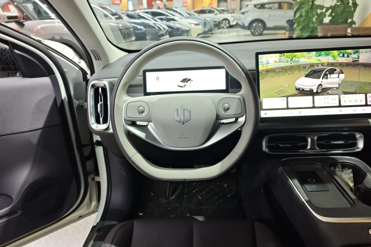 零跑汽车 零跑B01 2025款 650悦享版中控内饰13