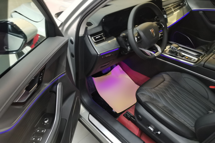 红旗HS5 2023款 2.0T 旗享Pro版中控内饰7003