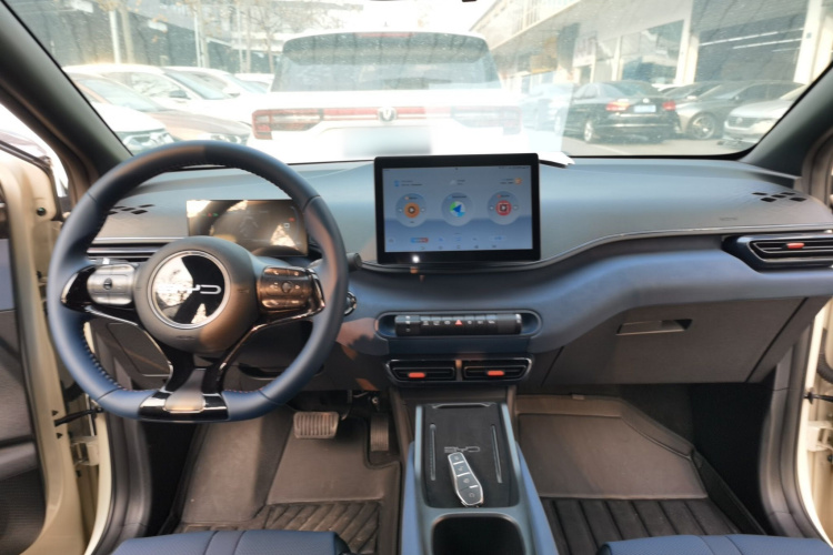 比亚迪 海鸥 2024款 荣耀版 305km 自由版中控内饰7002