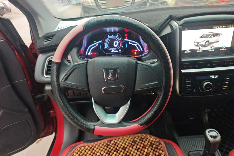 纳智捷 U5 SUV 2017款 1.6L 手动骑士版中控内饰13