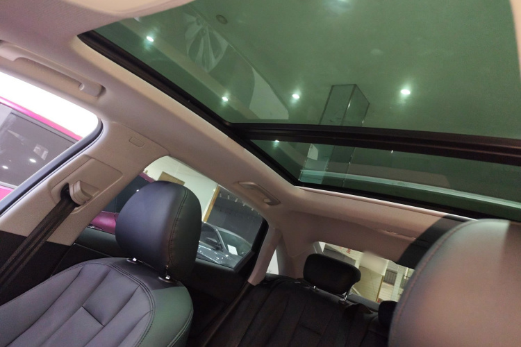 奥迪A4L 2019款 40 TFSI 进取型 国VI中控内饰22