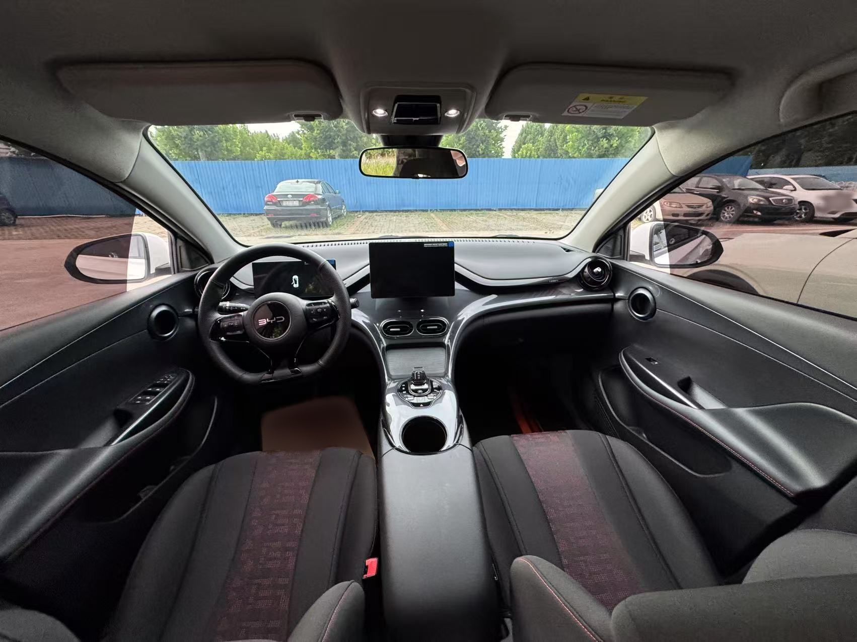 比亚迪e2 2024款 荣耀版 舒适型