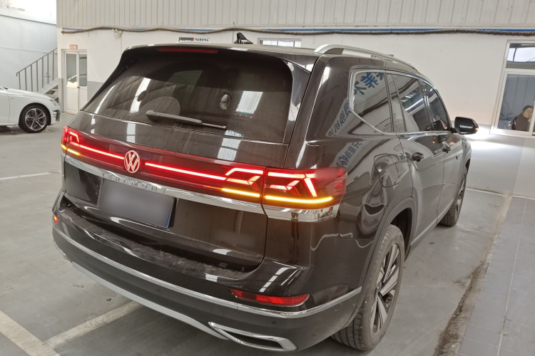 大众 途昂 2021款 330TSI 两驱尊崇豪华版车身外观7