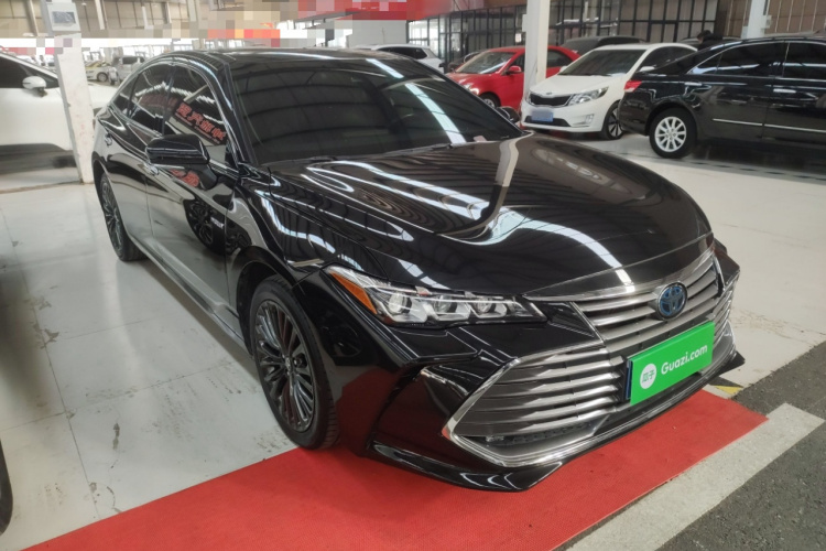 丰田 亚洲龙 2019款 双擎 2.5L 豪华版 国VI车身外观3