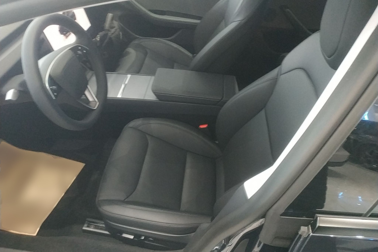 特斯拉 Model 3 2025款 改款 后轮驱动版中控内饰19