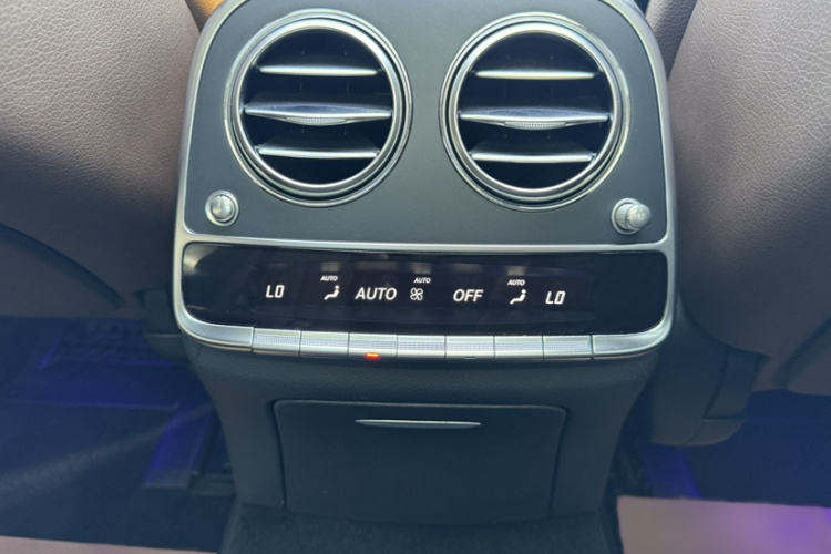 奔驰S级 2019款 S 320 L中控内饰7005