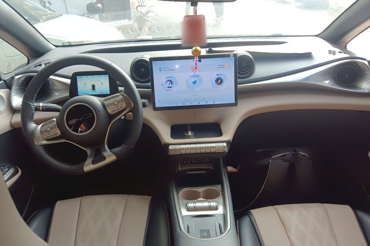 比亚迪 海豚 2024款 荣耀版 420km 时尚版中控内饰12