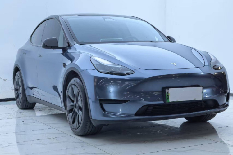 特斯拉 Model Y 2023款 后轮驱动版车身外观6008