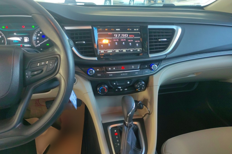 别克 英朗 2015款 15N 自动精英型局部细节16