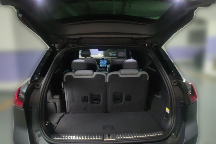 蔚来ES8 2020款 415KM 签名版 六座版中控内饰23