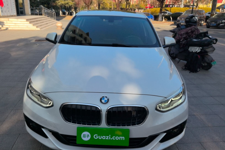 宝马1系 2018款 改款 118i 运动型车身外观6001