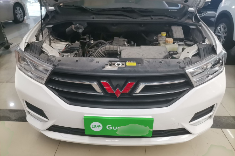 五菱汽车 五菱宏光 2021款 1.5L改款 S舒适型 液压助力LAR机舱底盘24