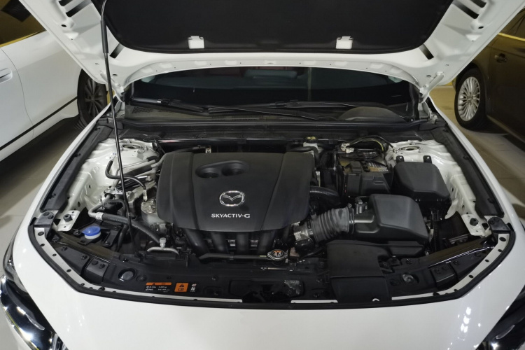 马自达3 昂克赛拉 2023款 2.0L 自动质臻版机舱底盘24
