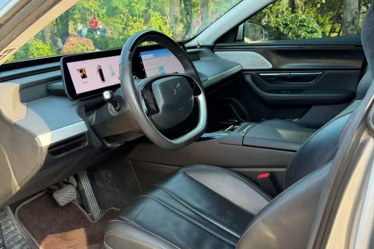 小鹏P7 2022款 480N+中控内饰7006