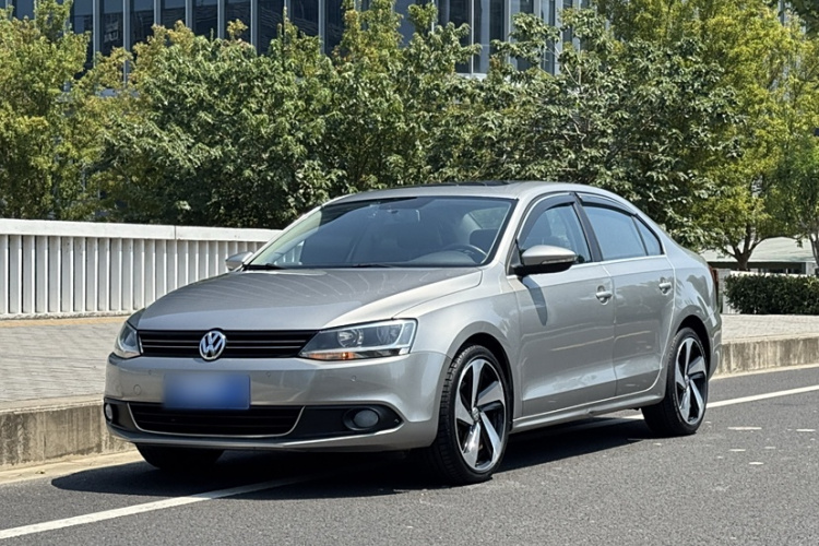 大众 速腾 2014款 改款 1.4TSI 手动豪华型车身外观1