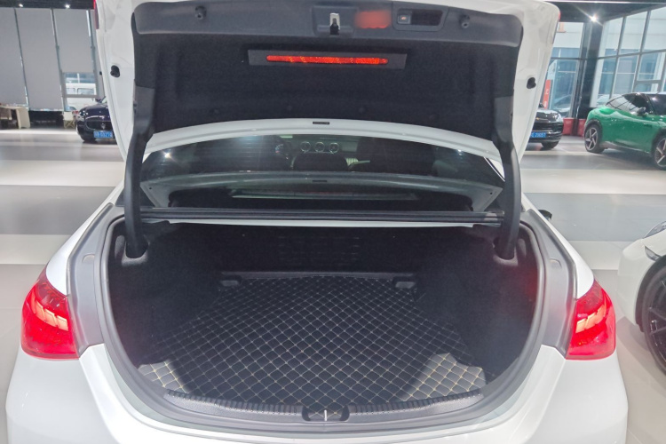 奔驰C级 2023款 改款 C 260 L 运动版机舱底盘23