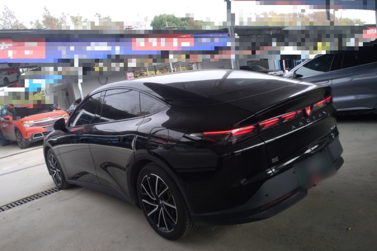 ARCFOX极狐 极狐 阿尔法S5 2024款 560MAX 185kW车身外观4