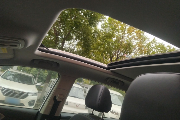 荣威RX5 2022款 330TGI 自动国潮版中控内饰22