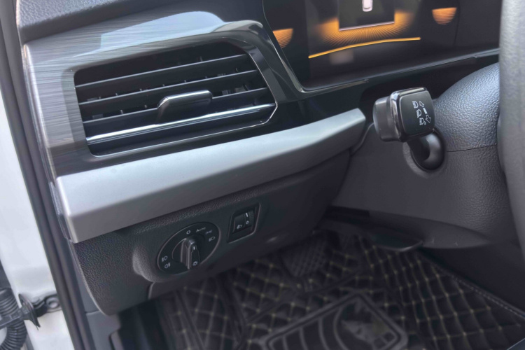 大众 朗逸 2022款 1.5L 自动舒适版中控内饰7011