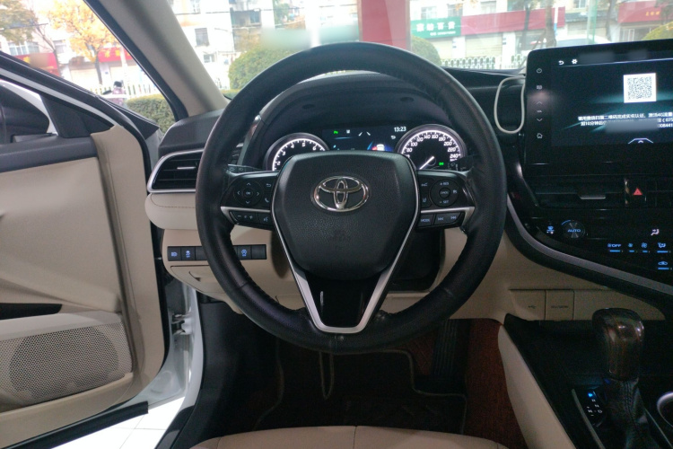 丰田 凯美瑞 2021款 2.0G 豪华版中控内饰13