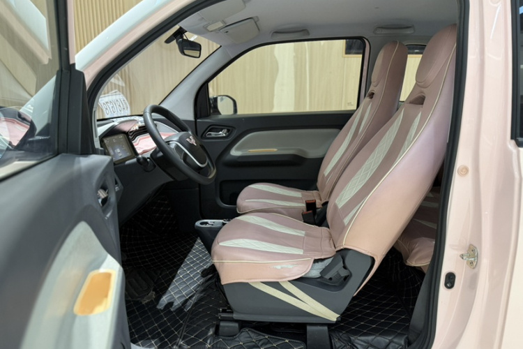 五菱汽车 宏光MINIEV 2021款 马卡龙臻享款 三元锂中控内饰7008