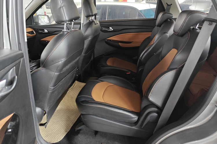 五菱汽车 五菱宏光S3 2018款 1.5L 手动豪华型 国V中控内饰7004