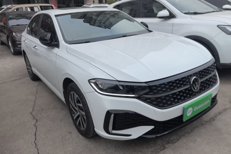 大众 朗逸 2024款 300TSI DSG星空满逸版车身外观3