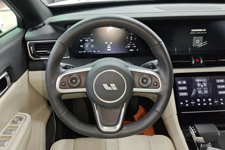 理想汽车 理想ONE 2020款 增程6座版局部细节13