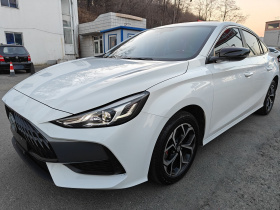 名爵 MG5 2022款 180DVVT 手动青春豪华版