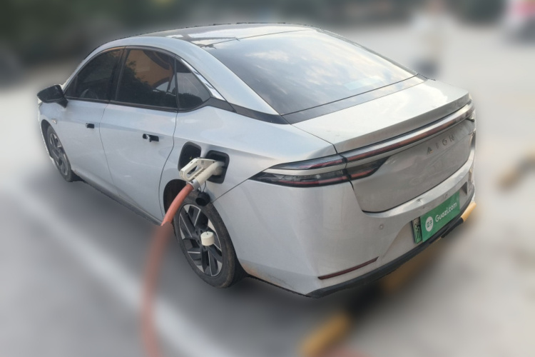 埃安 AION S Plus 2023款 70 乐享版 三元锂车身外观6003