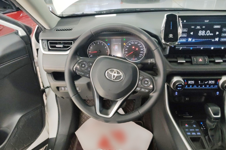 丰田 威兰达 2022款 2.0L CVT四驱豪华PLUS版中控内饰13