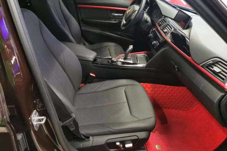 宝马3系 2017款 320Li 时尚型中控内饰41