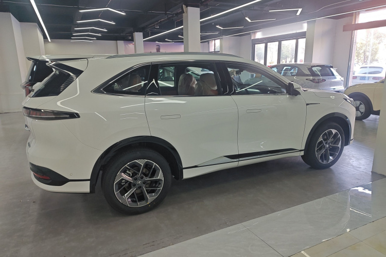 长安CS75 PLUS 2025款 第四代 1.5T 新蓝鲸 智慧旗舰型车身外观6003