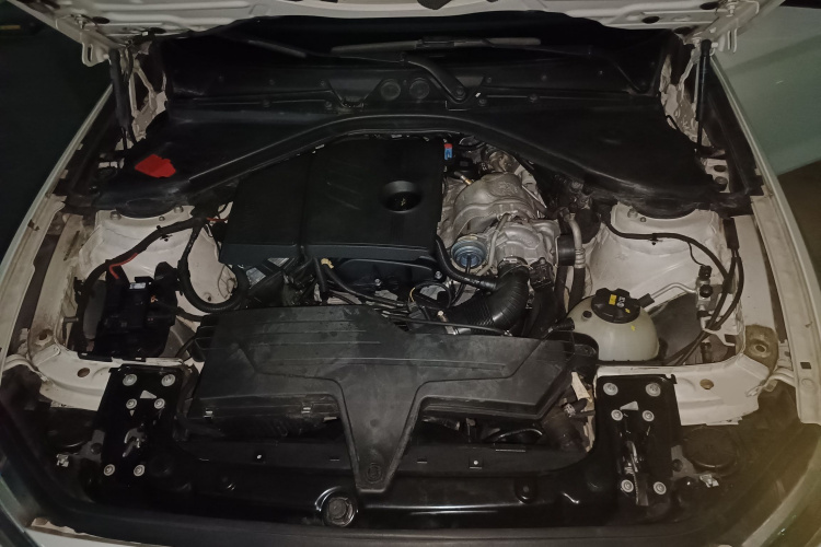 宝马1系(进口) 2013款 改款 116i 领先型局部细节24