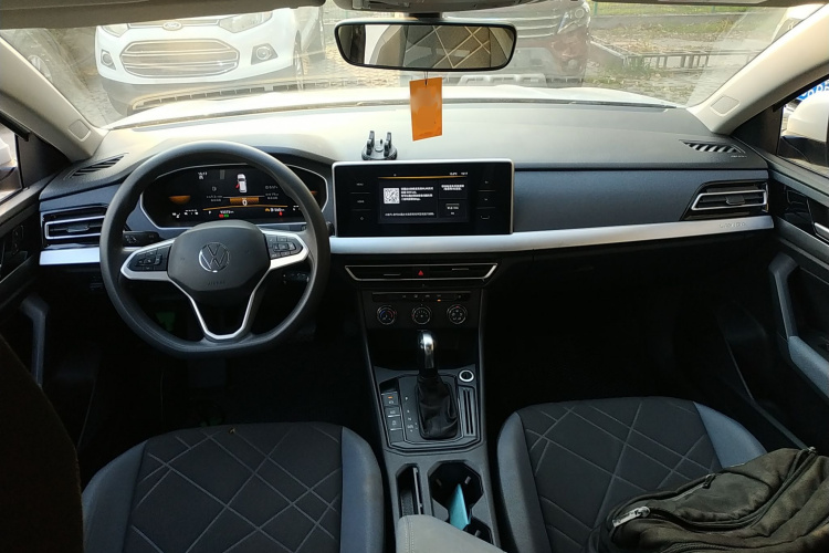 大众 朗逸 2023款 改款 1.5L 自动得逸版中控内饰7002