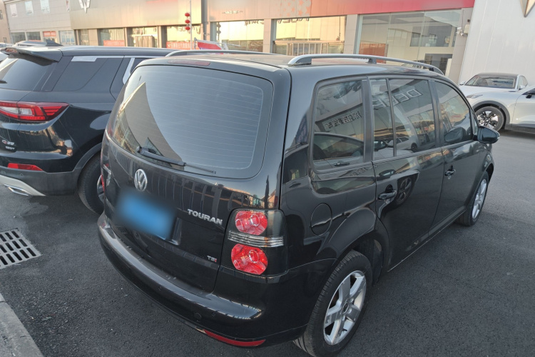 大众 途安 2013款 1.4T 手动风尚版5座车身外观7