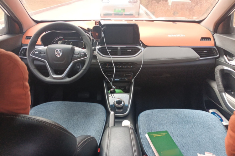 宝骏510 2017款 1.5L 自动时尚型中控内饰12