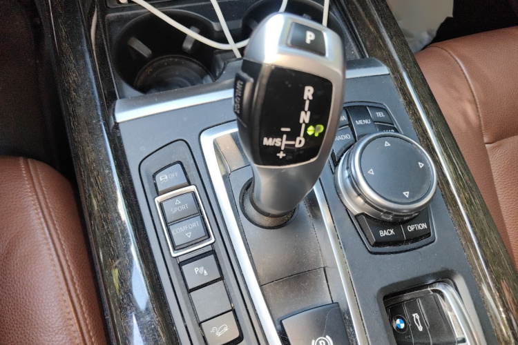 宝马X5(进口) 2014款 xDrive35i 领先型局部细节18