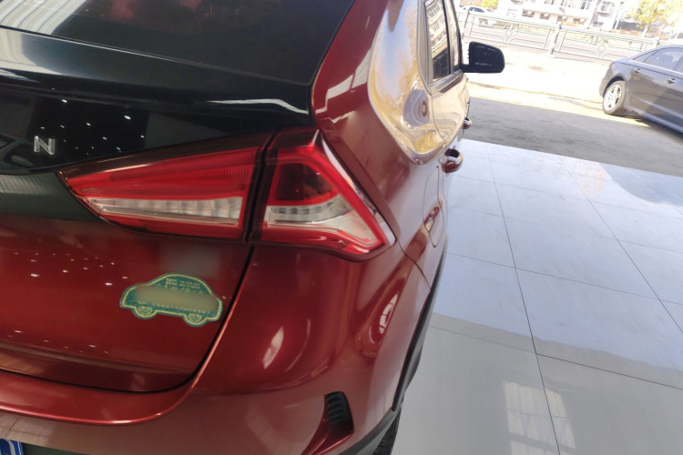 纳智捷 U5 SUV 2017款 1.6L CVT名士版车身外观9