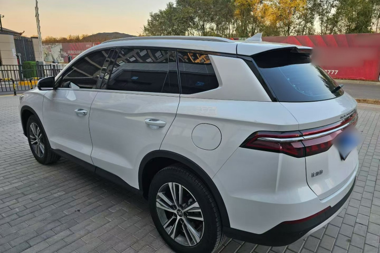 比亚迪 宋Pro 2019款 1.5T 自动精英型车身外观6004