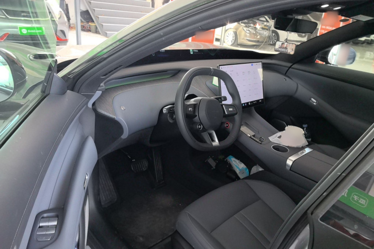 小米汽车 小米YU7 2025款 超长续航后驱版中控内饰7003