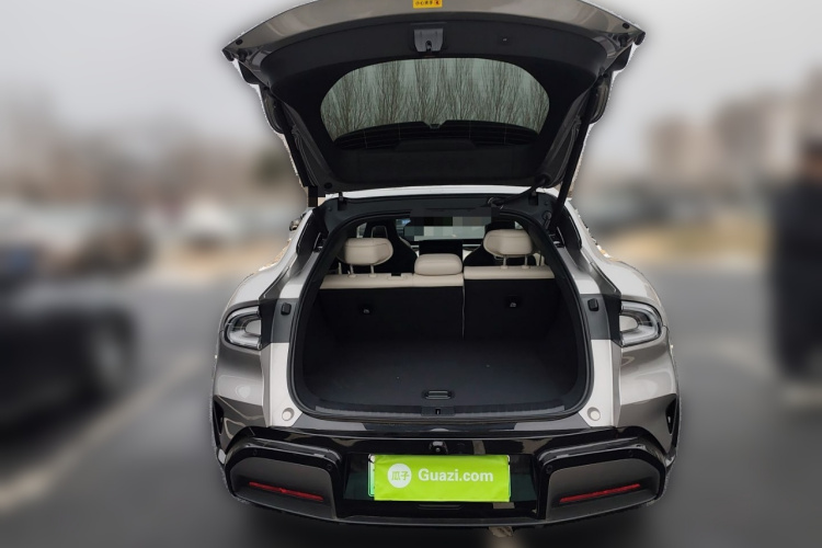 小米汽车 小米YU7 2025款 超长续航四驱Pro版中控内饰23