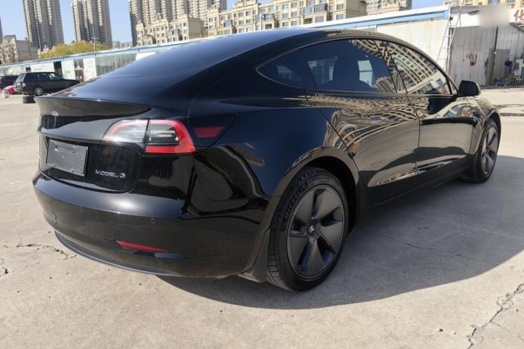 特斯拉 Model 3 2022款 后轮驱动版车身外观6003