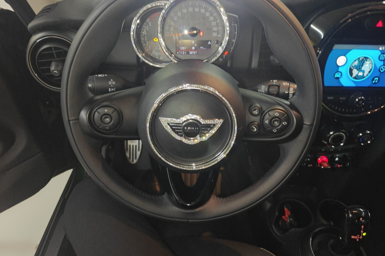 MINI 2018款 1.5T ONE中控内饰13