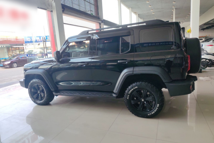 坦克300 2021款 越野版 2.0T 征服者车身外观4